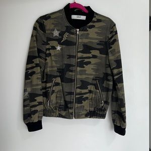 ZARA CAMO BOMBER JACKET
